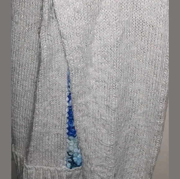 Justice size 20 sequined floral sweater - Picture 3 of 8